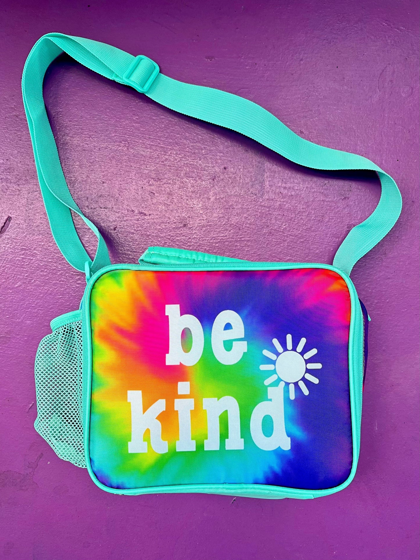 Be Kind Lunchbox